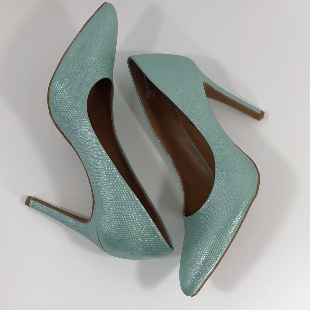 Cosmopolitan Mint Green Pointed Toe Stiletto Pumps
